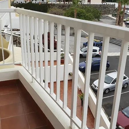 Whispers Sea Apartment *